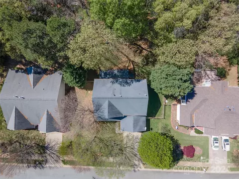 View/Area - 20215 Tailwind Ln, Cornelius, NC 28031 photo 2 of 8