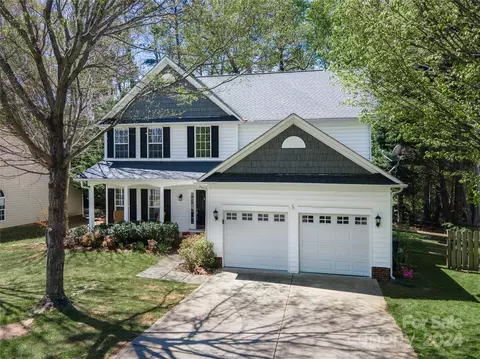 Exterior - 20215 Tailwind Ln, Cornelius, NC 28031 photo 3 of 17