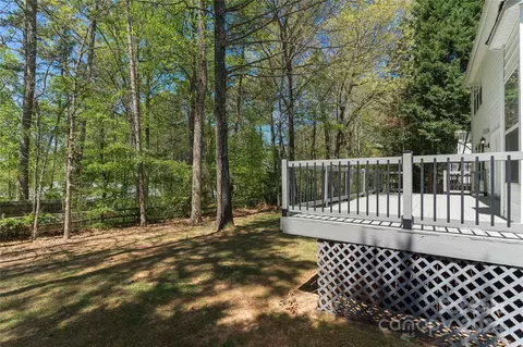Exterior - 20215 Tailwind Ln, Cornelius, NC 28031 photo 9 of 17