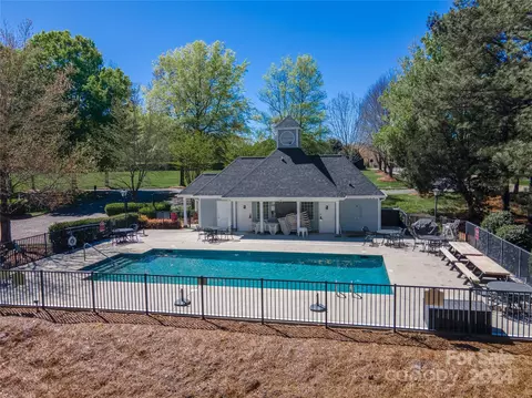 Exterior - 20215 Tailwind Ln, Cornelius, NC 28031 photo 14 of 17
