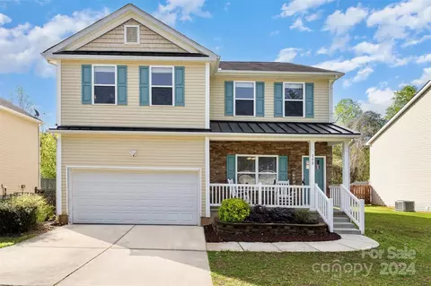200 Flanders Dr, Mooresville, NC 28117