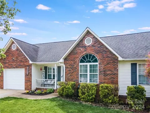 318 Crocker Rd, Kings Mountain, NC 28086
