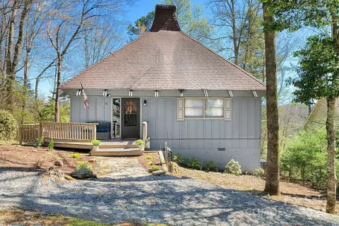 Exterior - 72 Uloque Ct, Brevard, NC 28712 photo 3 of 6