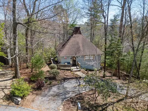 Exterior - 72 Uloque Ct, Brevard, NC 28712 photo 5 of 6