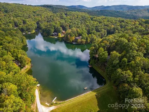 Exterior - 72 Uloque Ct, Brevard, NC 28712 photo 6 of 6