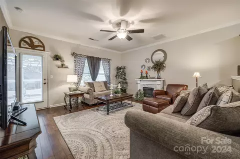 322 Battery Cir, Clover, SC 29710 photo 8