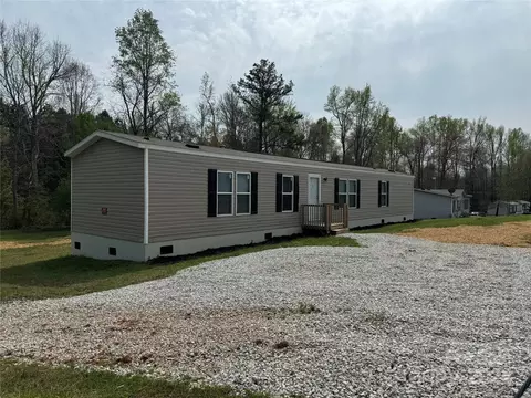 537 Jm Lovelace Rd, Ellenboro, NC 28040