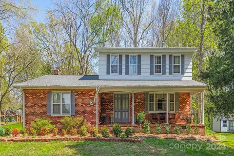 201 Bayberry Dr, Salisbury, NC 28147