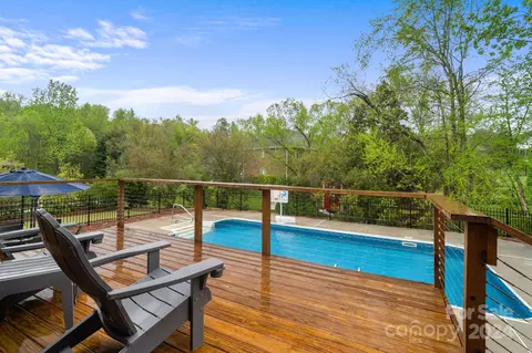 5205 Featherstone Ct, Gastonia, NC 28056