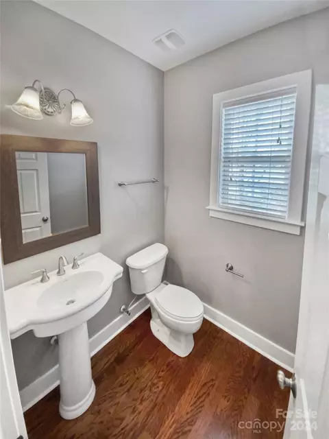 Bath - 223 Harbour Place Dr, Davidson, NC 28036 photo 1 of 3