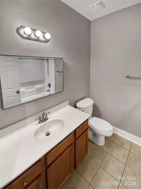 Bath - 223 Harbour Place Dr, Davidson, NC 28036 photo 3 of 3