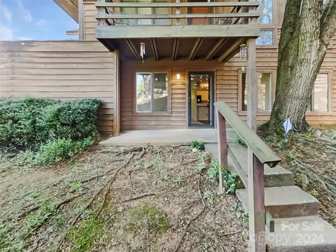 1839 J Julian D Ln #D, Charlotte, NC 28208
