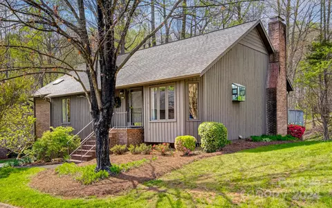 504 Brighton View Ln, Winston Salem, NC 27104
