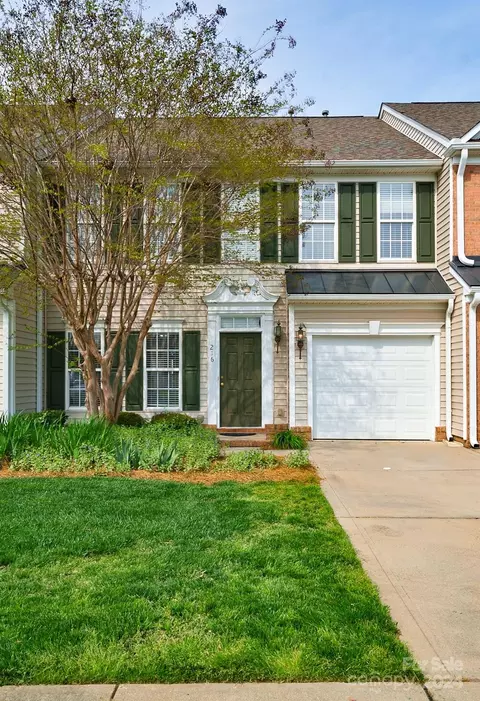 216 Gold Leaf Cir, Clover, SC 29710