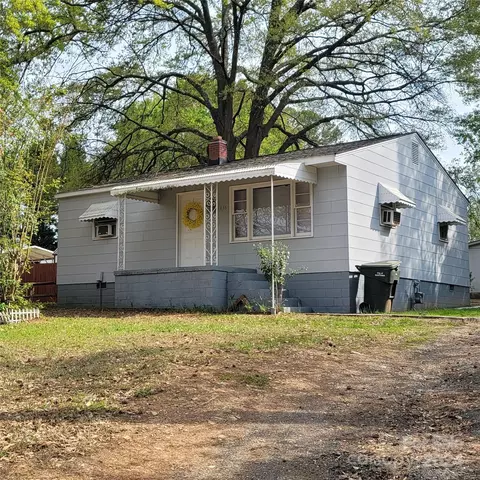 435 Club E Dr E, Gastonia, NC 28054