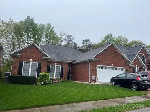 2515 Firethorn Ct, Gastonia, NC 28056