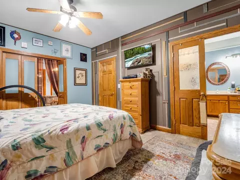 Bedroom - 216 Flat Branch Trl, Mill Spring, NC 28756 photo 3 of 5