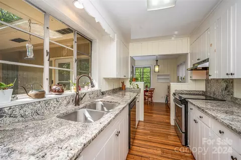 Kitchen - 62 Warrior Hills 2 Ln #2, Tryon, NC 28782 photo 2 of 2