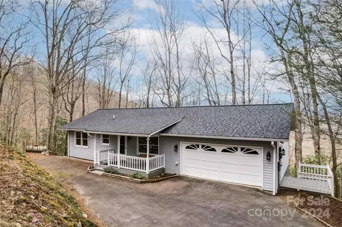 463 Cannon Trl, Franklin, NC 28734