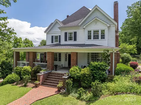 407 W Virginia Ave, Bessemer City, NC 28016