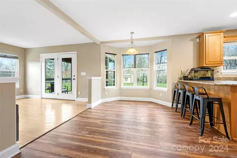 Living - 113 Snooks Path, Mars Hill, NC 28754 photo 1 of 6