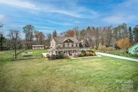 Exterior - 113 Snooks Path, Mars Hill, NC 28754 photo 4 of 15