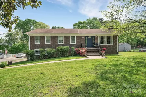 2210 Nellie St, Kannapolis, NC 28083