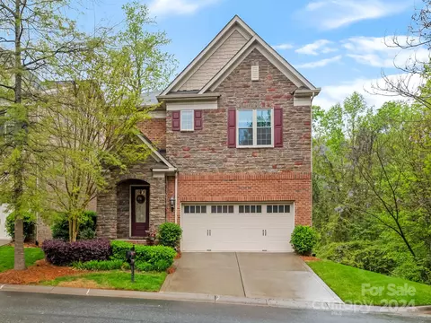 719 English Tudor Ln, Charlotte, NC 28211