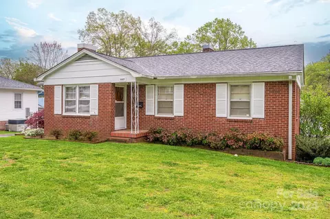 107 Maine W Ave W, Bessemer City, NC 28016