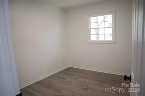 829 E John St, Matthews, NC 28105 photo 7