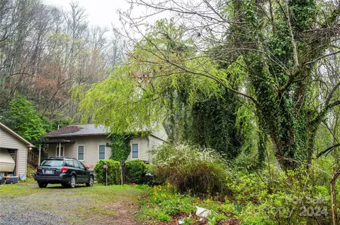 463 Lambs Creek Rd, Brevard, NC 28712