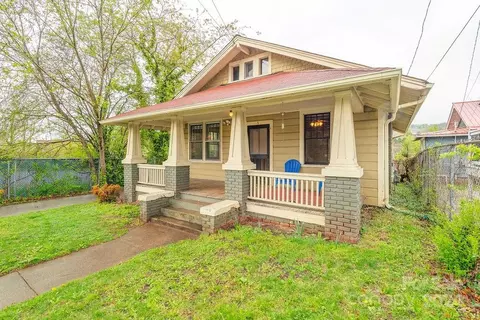 5 Elizabeth Pl, Asheville, NC 28801