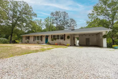 Exterior - 111 Colonial Ave, Lancaster, SC 29720 photo 11 of 11