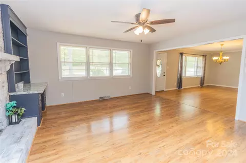 Living - 111 Colonial Ave, Lancaster, SC 29720 photo 1 of 6