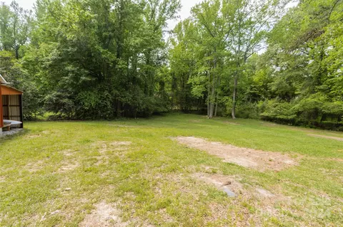 Exterior - 111 Colonial Ave, Lancaster, SC 29720 photo 7 of 11
