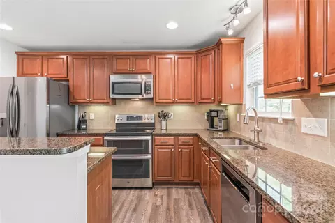 Kitchen - 11616 Mud Dr, Midland, NC 28107 photo 3 of 5