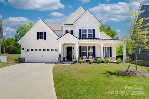 105 Hemlock Cove Ct, Mooresville, NC 28117