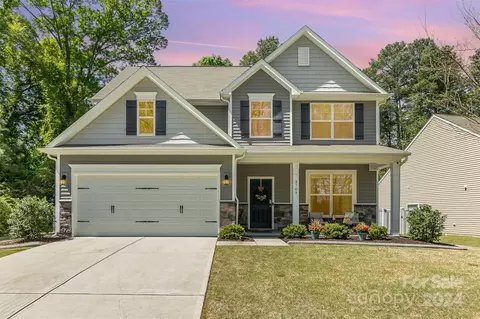 3709 Waxahachie Ave, Charlotte, NC 28214