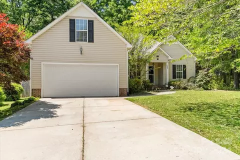 111 Scotch Pine Dr, York, SC 29745