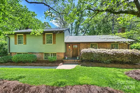 3820 Sulkirk Rd, Charlotte, NC 28210