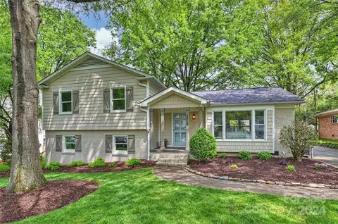 3515 Round Oak Rd, Charlotte, NC 28210