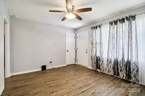 Living - 105 Witherspoon St, Lancaster, SC 29720 photo 2 of 2