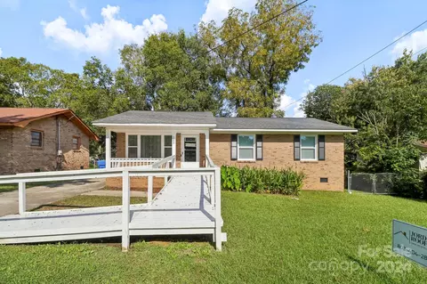 Exterior - 105 Witherspoon St, Lancaster, SC 29720 photo 2 of 5