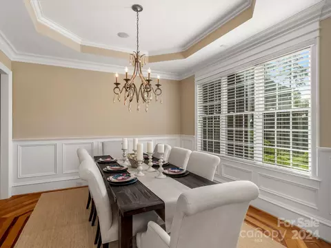Dining - 18507 Square Sail Rd, Cornelius, NC 28031 photo 2 of 3