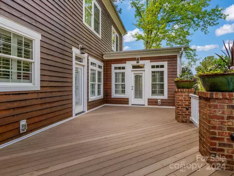 Exterior - 18507 Square Sail Rd, Cornelius, NC 28031 photo 6 of 9