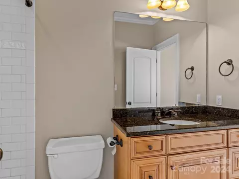 Bath - 18507 Square Sail Rd, Cornelius, NC 28031 photo 5 of 8