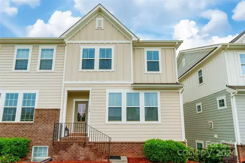 518 Amalfi Dr, Davidson, NC 28036