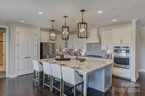 11814 Casabella Dr, Huntersville, NC 28078