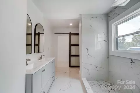 Bath - 710 Sloop Ave, Kannapolis, NC 28083 photo 1 of 7