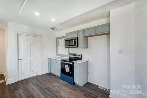 Kitchen - 710 Sloop Ave, Kannapolis, NC 28083 photo 2 of 3